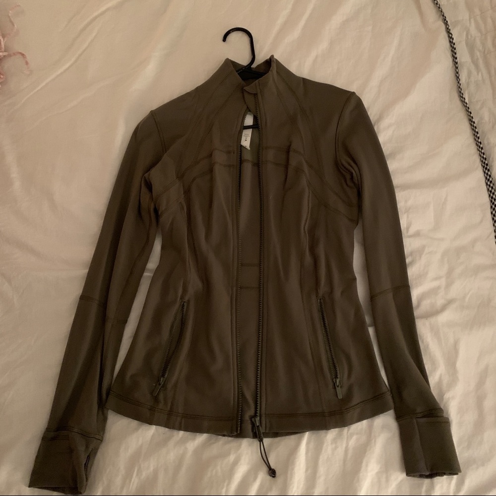 NWOT LULULEMON DEFINE JACKET